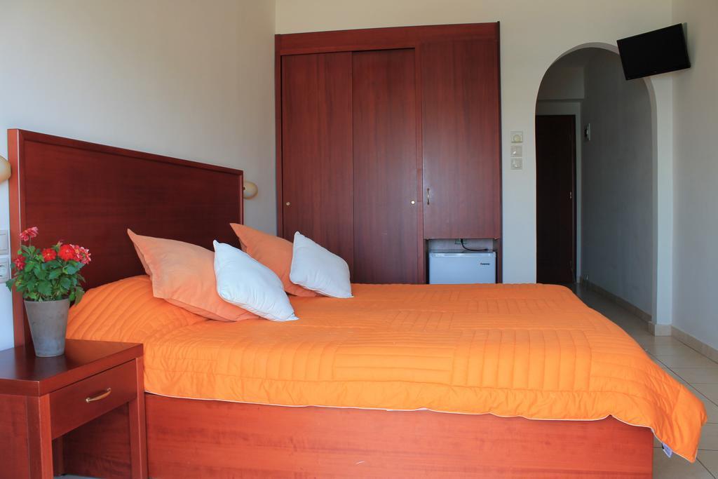Xaris Ξενοδοχείο Πλαταμώνας Δωμάτιο φωτογραφία